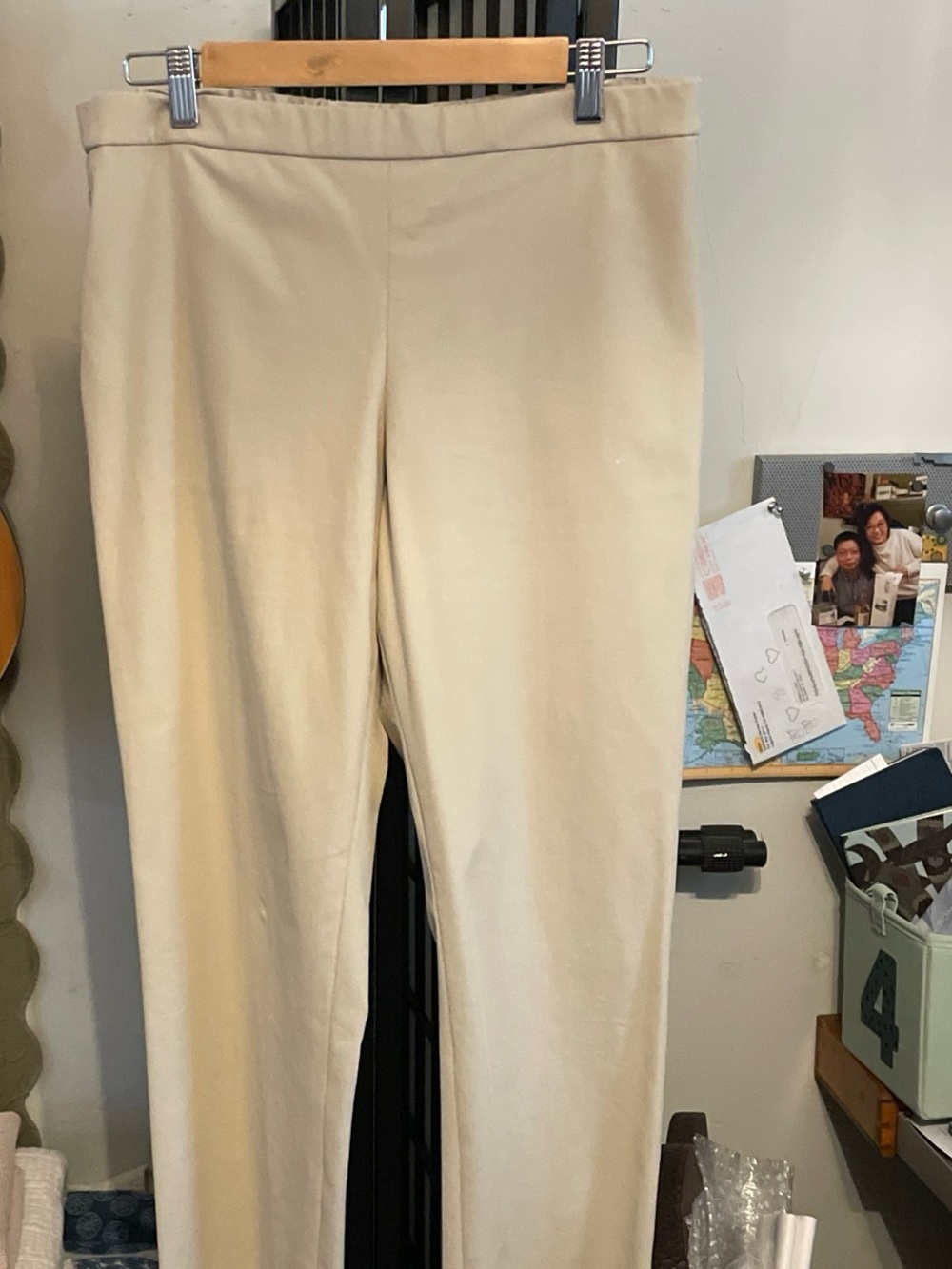 Theory Stretch Pull-On Cream Pants for Women
